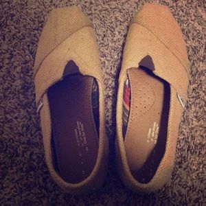 Burlap TOMS